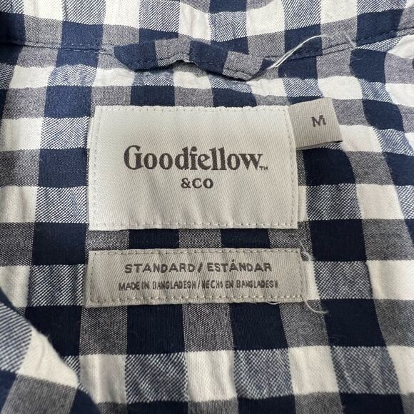 Goodfellow & Co. Short Sleeved Button-Up Navy/Black Plaid Seersucker - Sz M - Picture 3 of 11